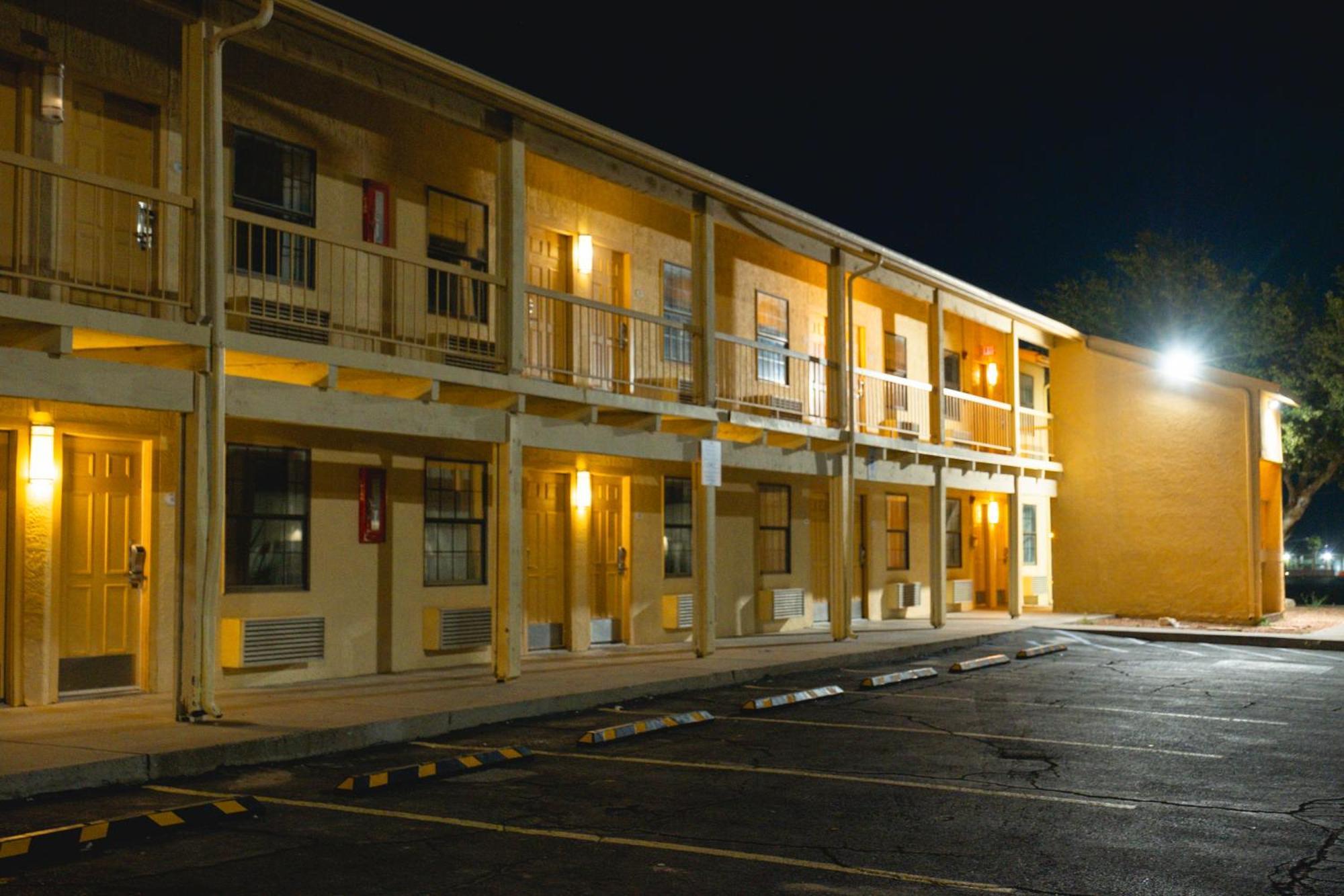 Baymont By Wyndham Hotell Fort Stockton Exteriör bild
